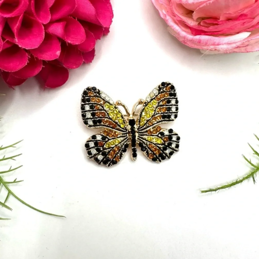 NEW⚜️Butterfly Yellow Crystal Embellished Brooch